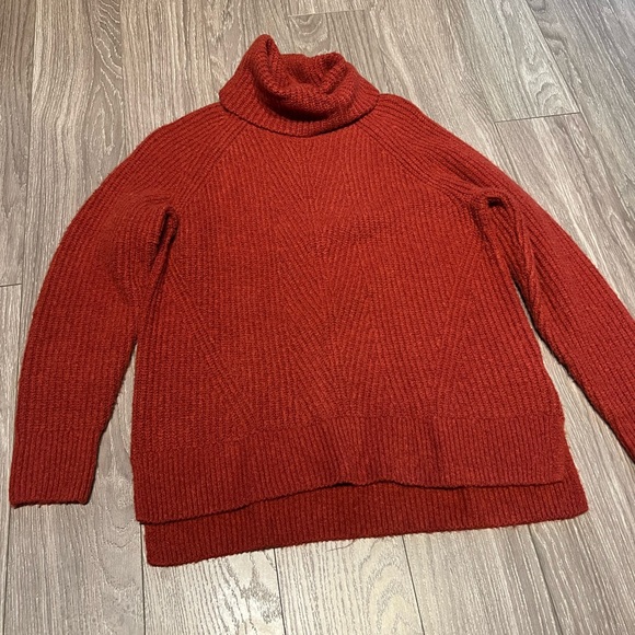 Madewell Turtleneck - Picture 1 of 4